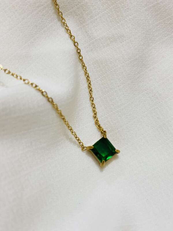 Classic Emerald Necklace