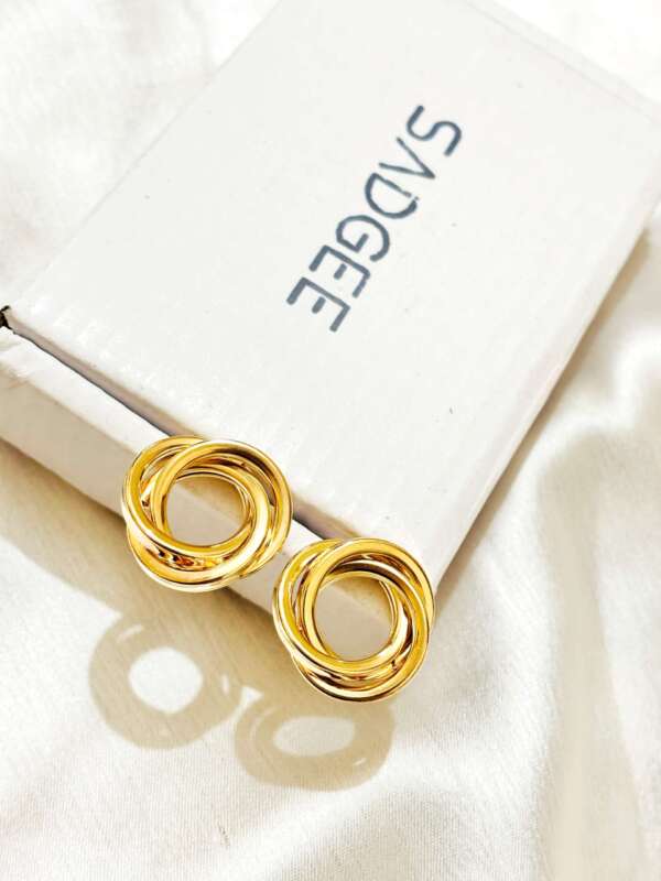 Gold twisted studs