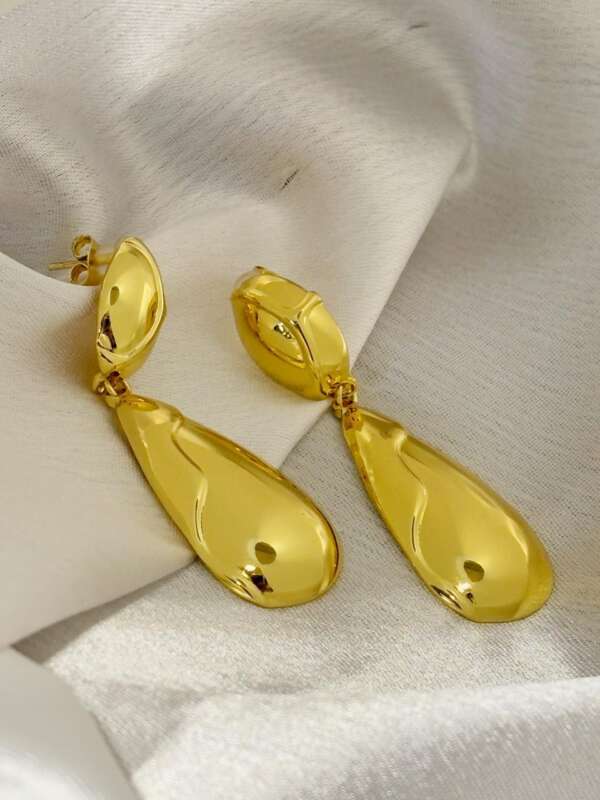 Women Drop Earrings
