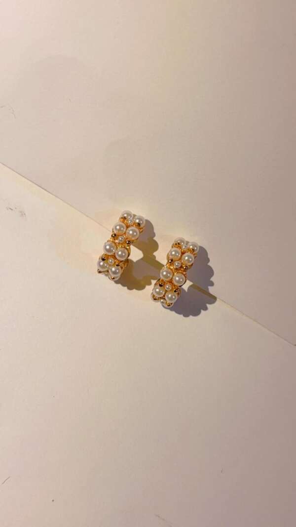 Elegant Pearl Earring