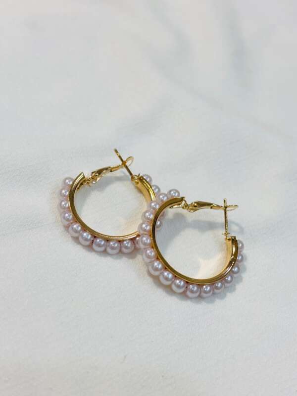 Sadgee Pearl Earring
