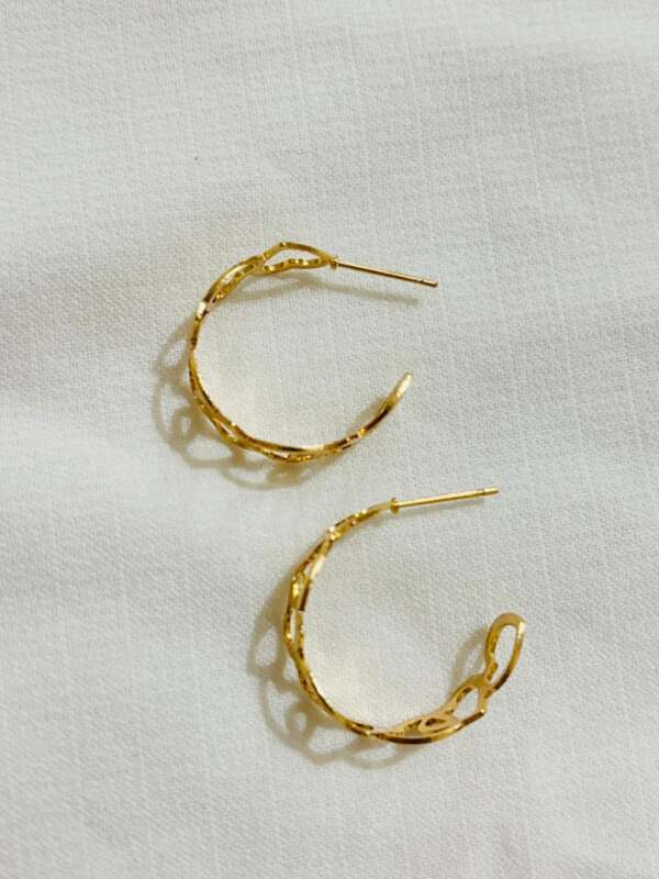 Classy Heart Earring