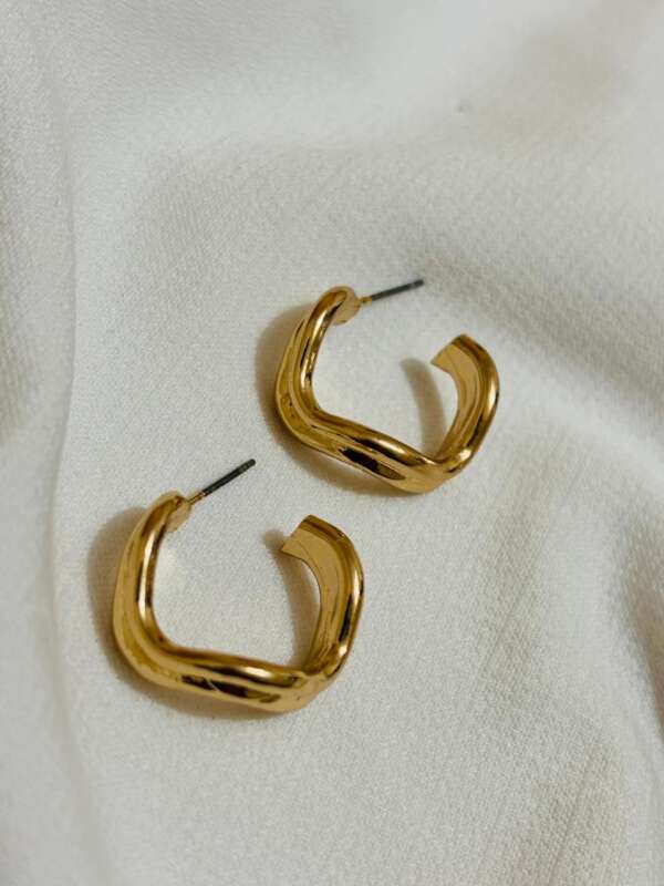 Wavy Hoop Earring