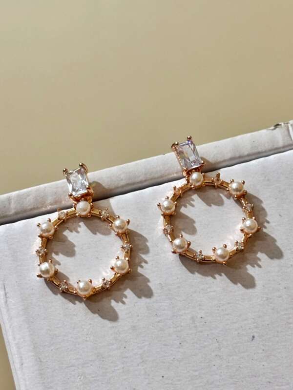 Elegant Pearl Drop Earring