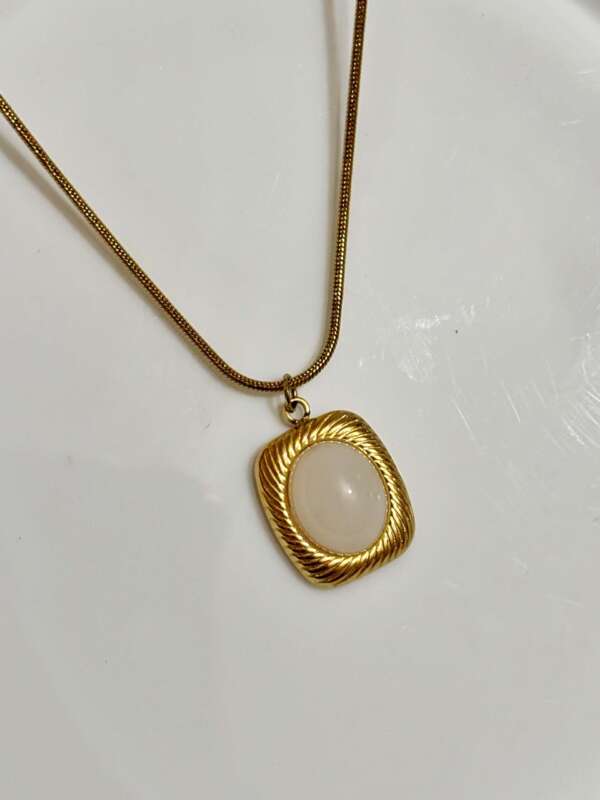 Pearl Necklace