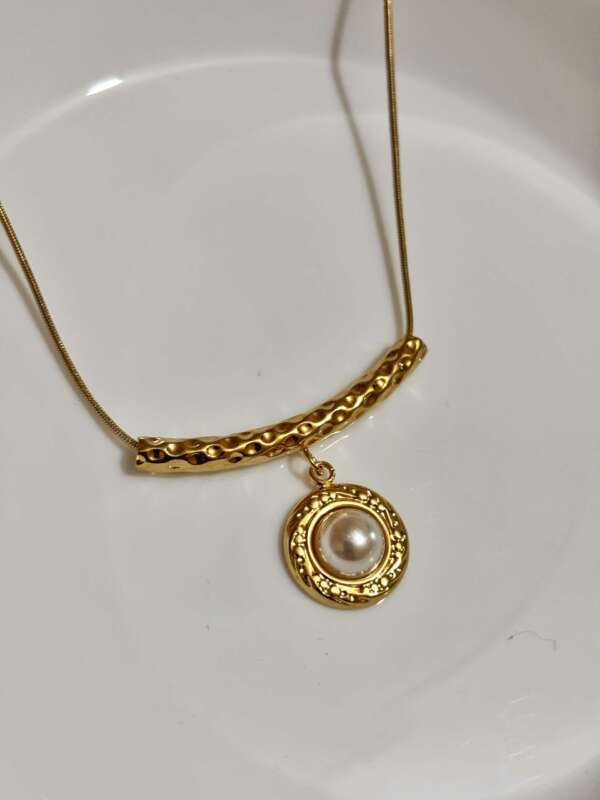 Pearl-Sutra Necklace